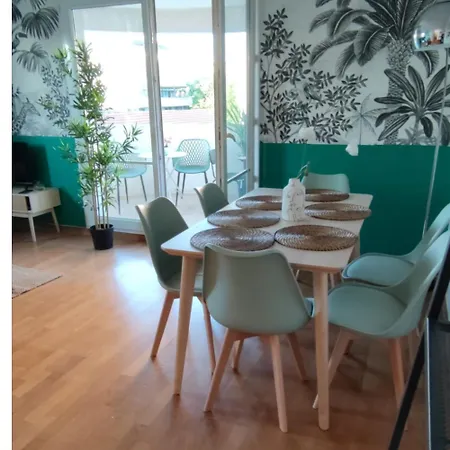Lush Fresh In Paris Near Stade De France Apartment