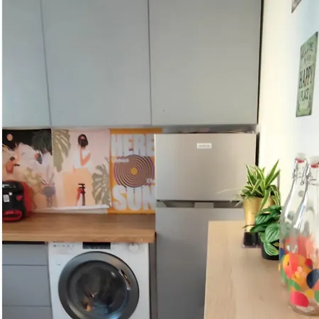 Apartment Lush Fresh In Paris Near Stade De France Saint-Denis (Seine-Saint-Denis)