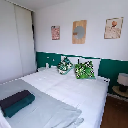 Apartment Lush Fresh In Paris Near Stade De France Saint-Denis (Seine-Saint-Denis)